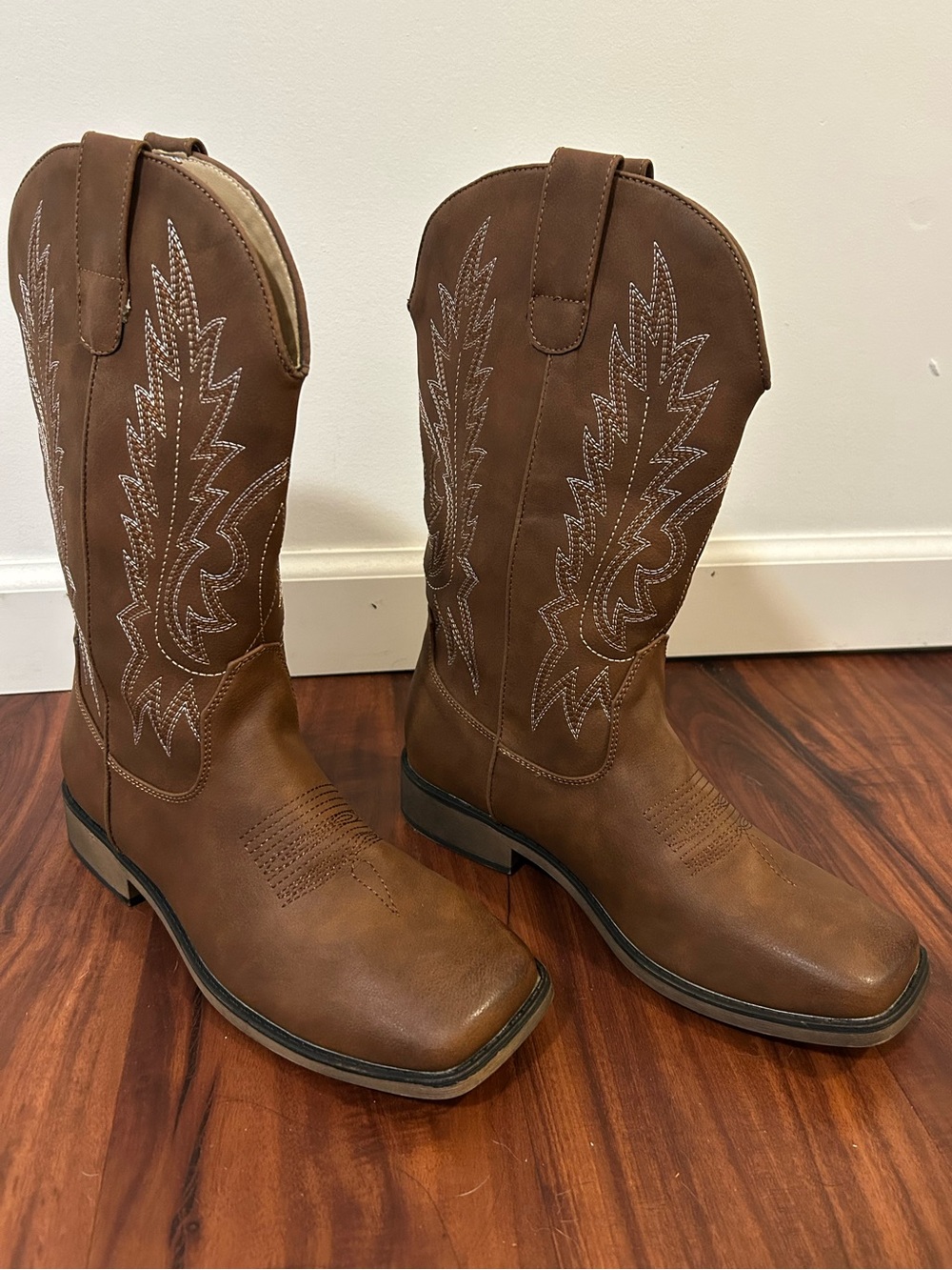 IUV Cowboy Women's Brown Square Toe Western Heeled Cowgirl Boots Embroidered 8.5